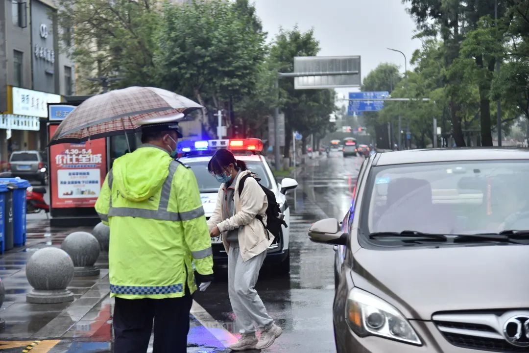昆明交警