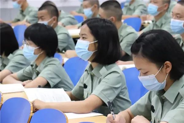 掌上春城