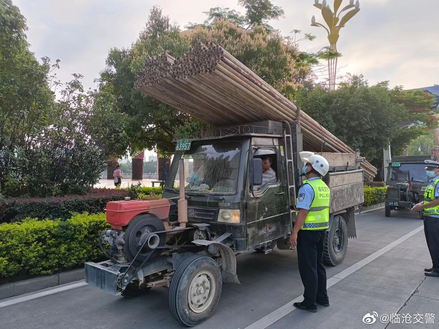 临沧交警微博