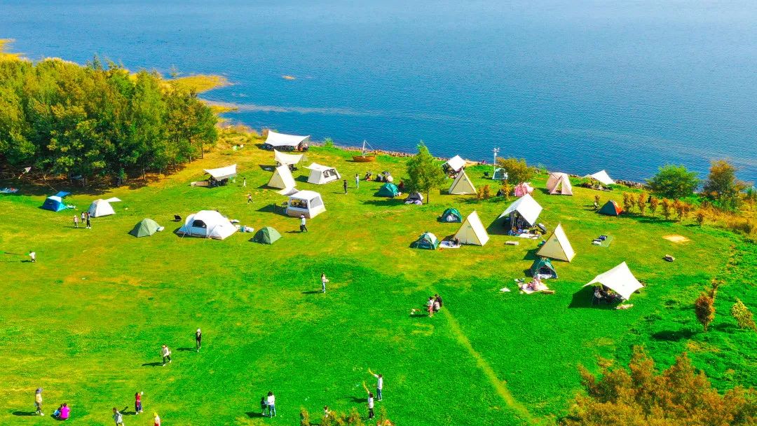 昆明轿子山旅游