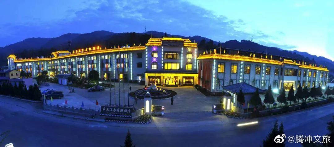 坐公车游腾冲——12路