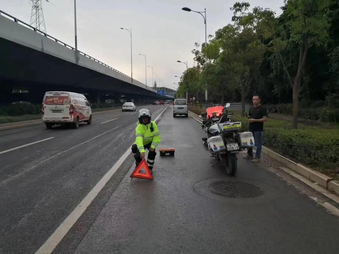 昆明交警