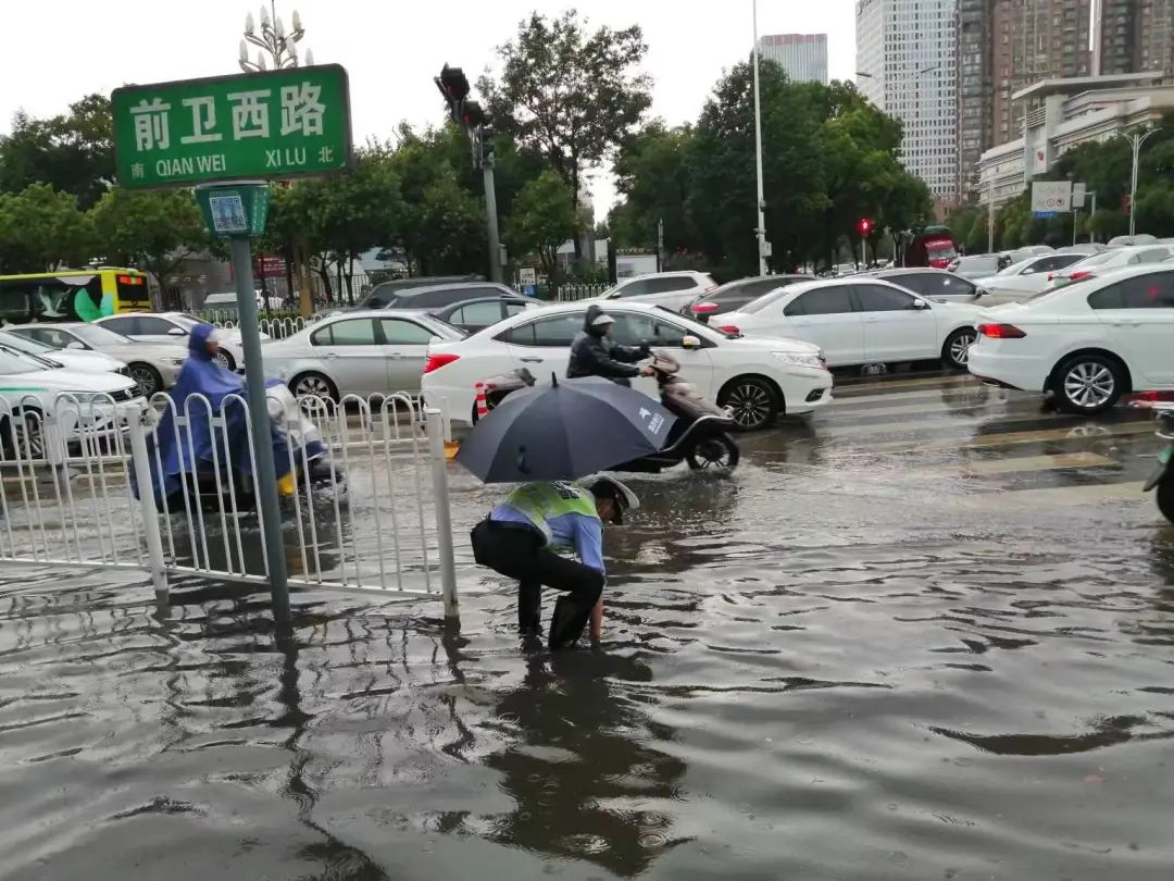 昆明交警