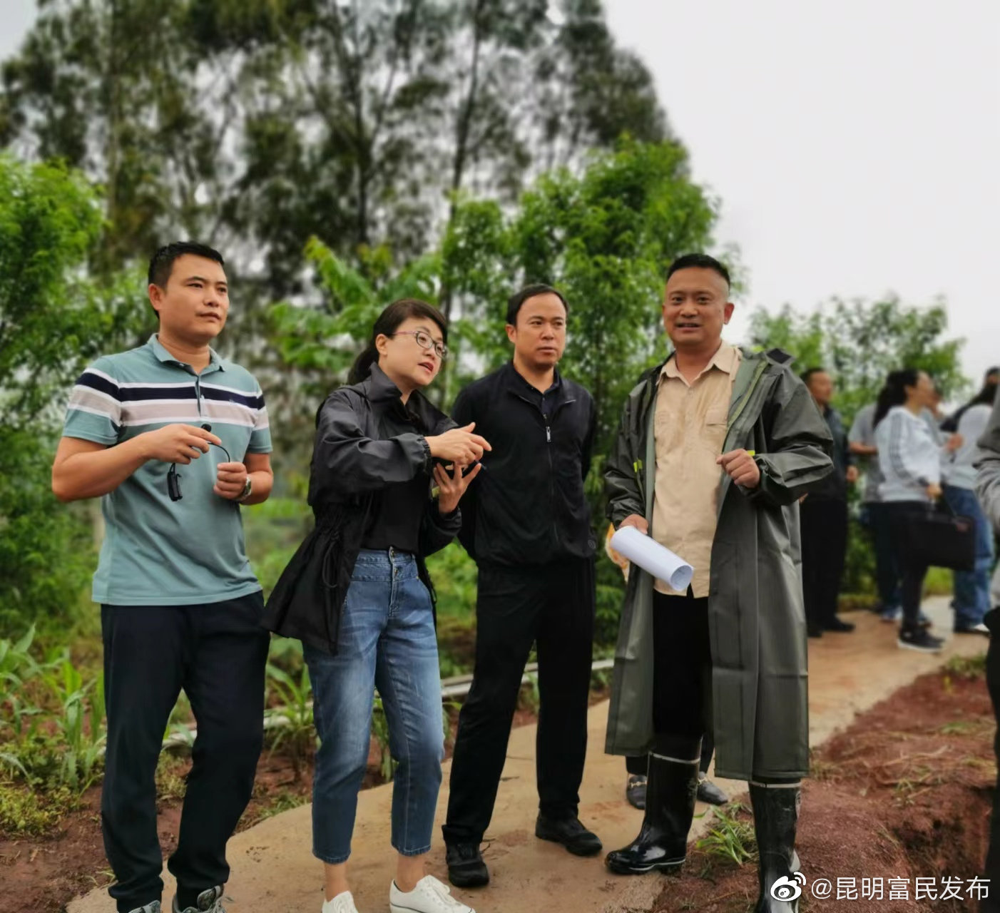 提升村容颜值 绘就振兴画卷——县委主要领导现场观摩散旦镇农村人居环境整治及衔接资金项目情况