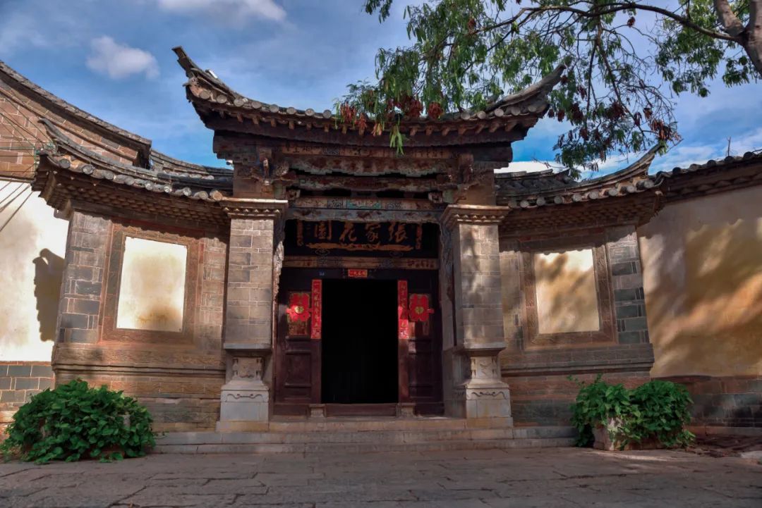 掌上春城