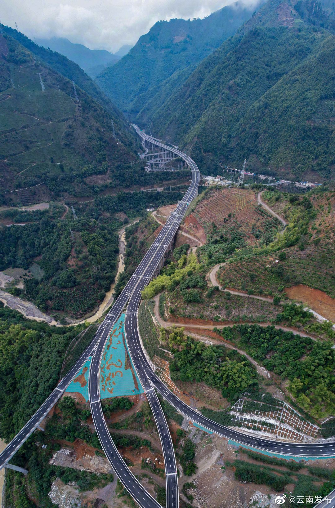 “云南发布”微博