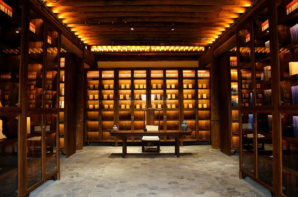 昆明轿子山旅游