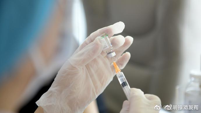 代表建议对未全程接种疫苗者赋“蓝码”,广东卫健委回应