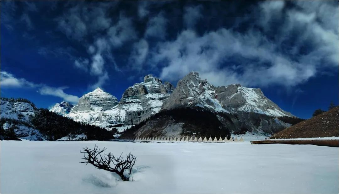 昆明轿子山旅游