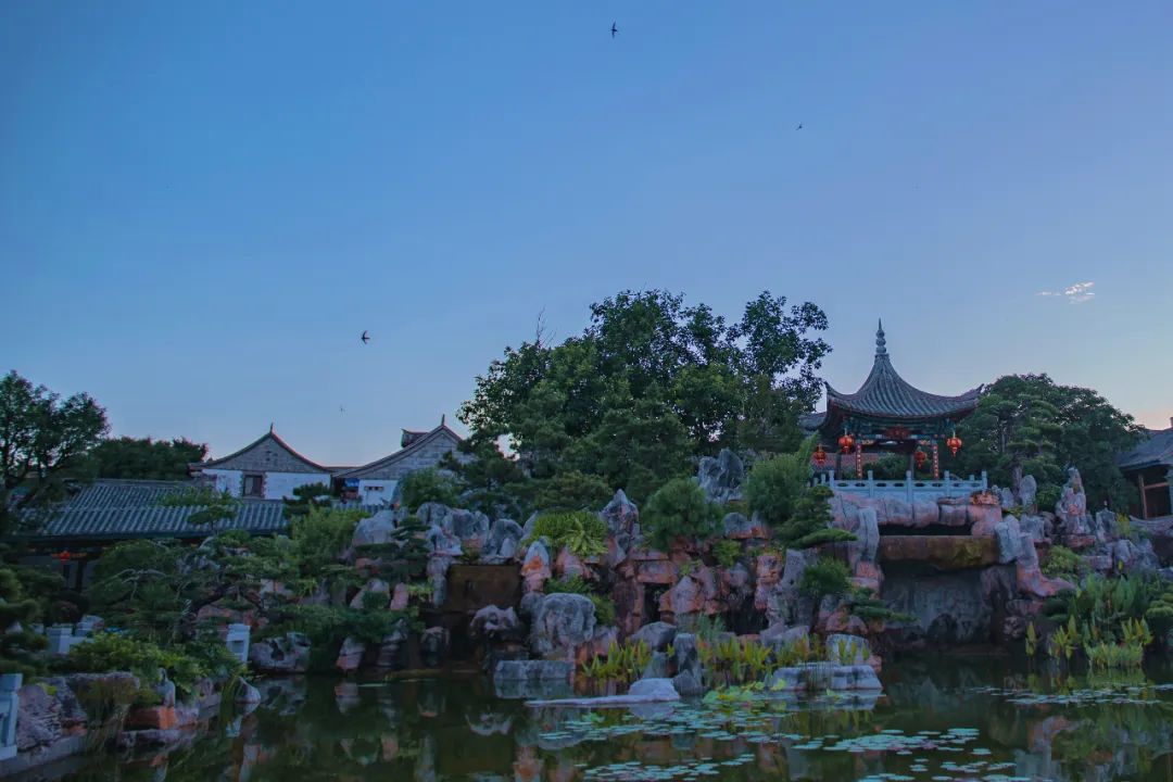 掌上春城