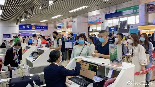 掌上春城