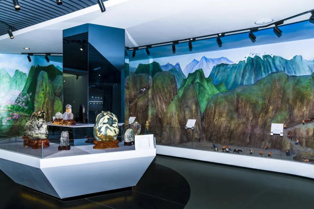 昆明轿子山旅游