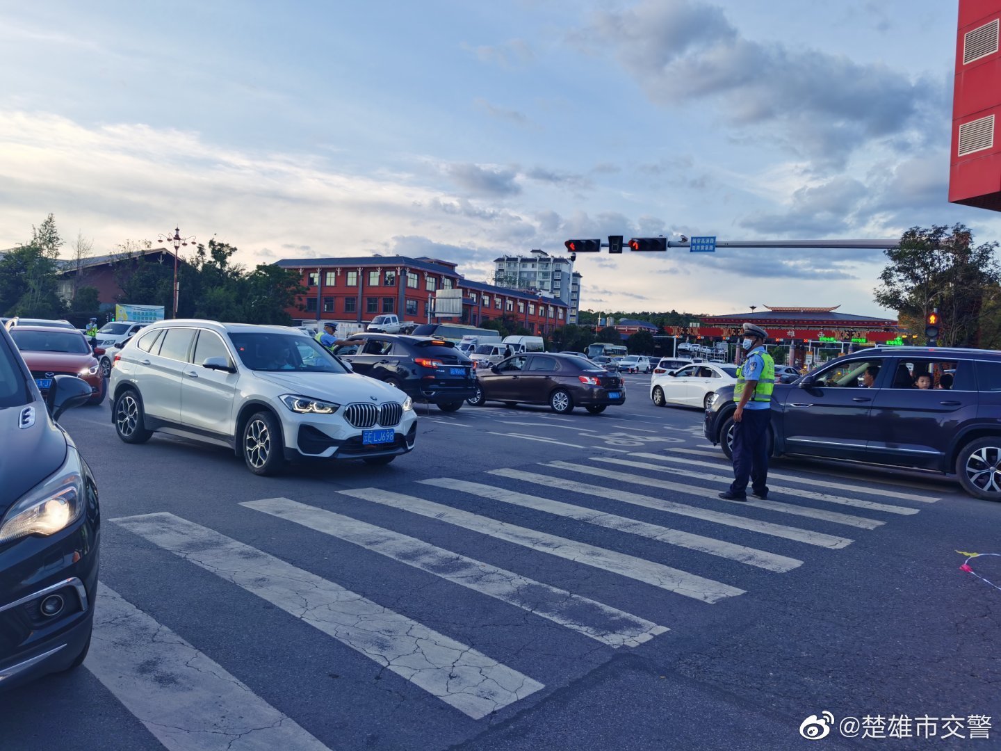 火把节楚雄市道路通行情况20：00