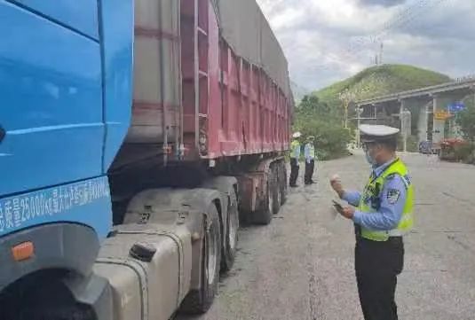 昆明交警
