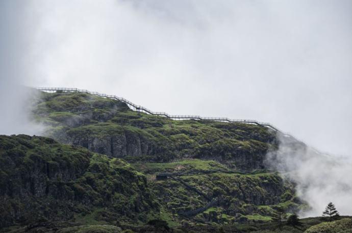 昆明轿子山旅游