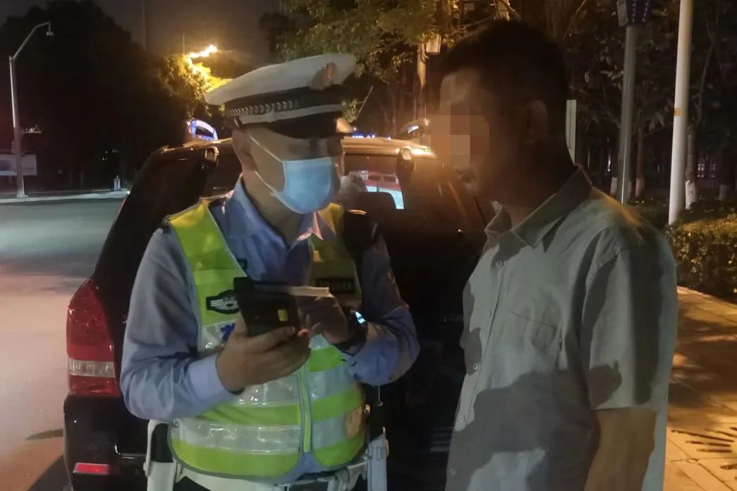 昆明交警