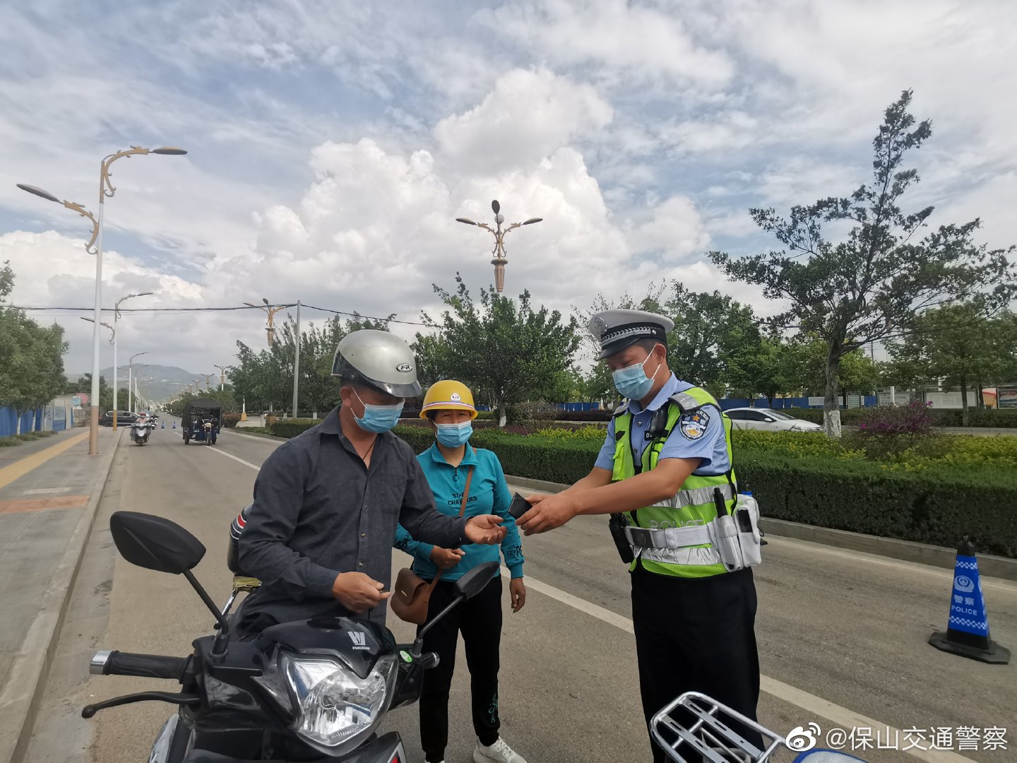 保山交通警察微博