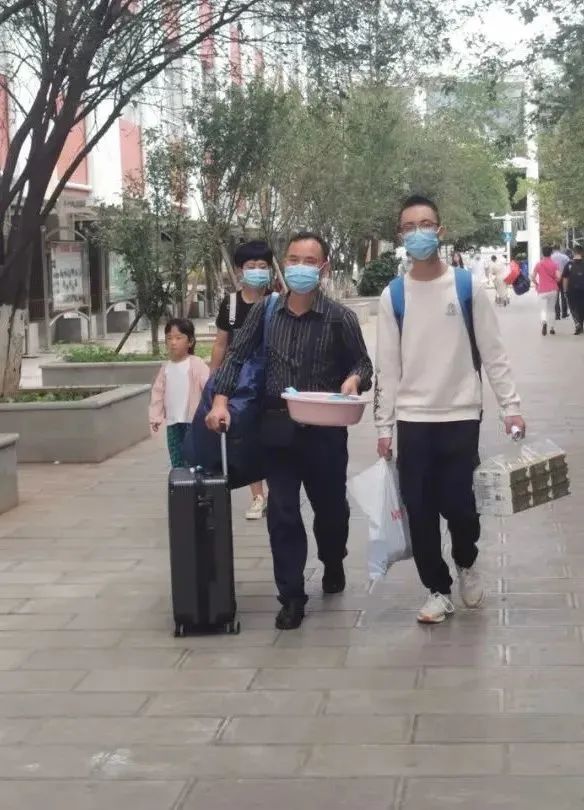 昆明西山教育体育