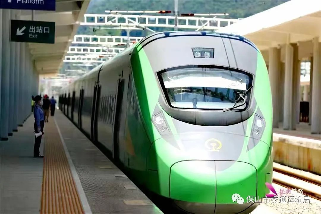 保山至昆明增加车厢，每趟增加700多个座位！