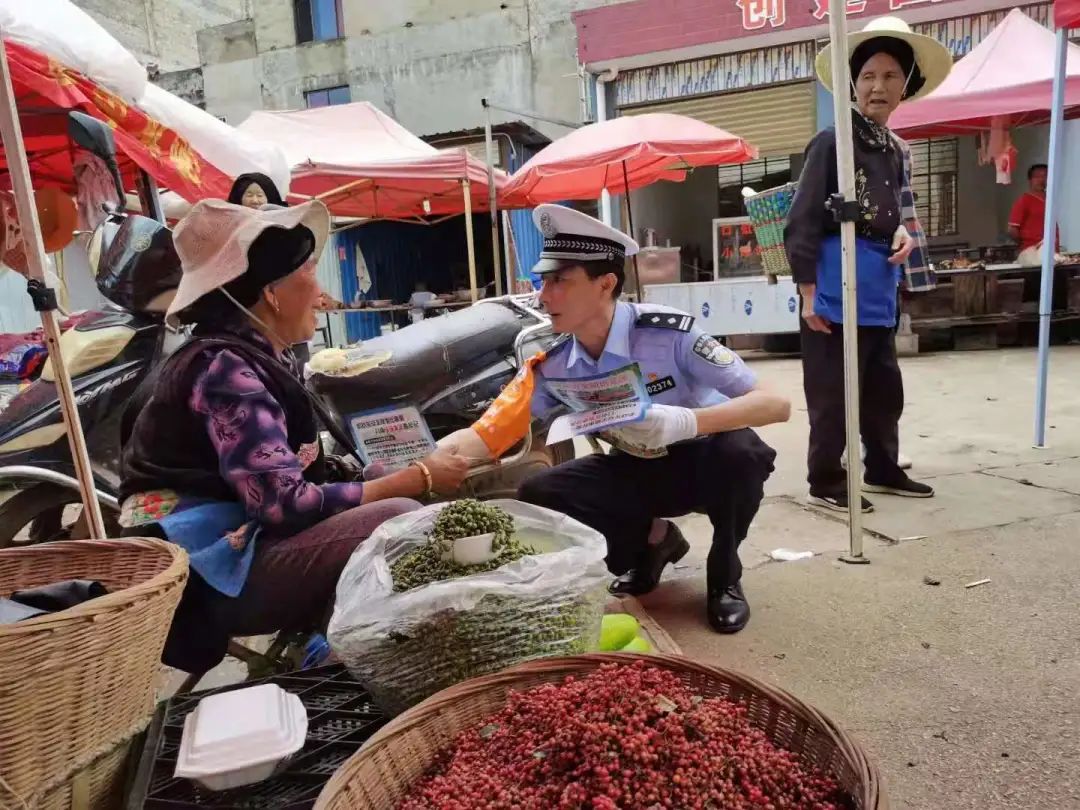 昆明交警