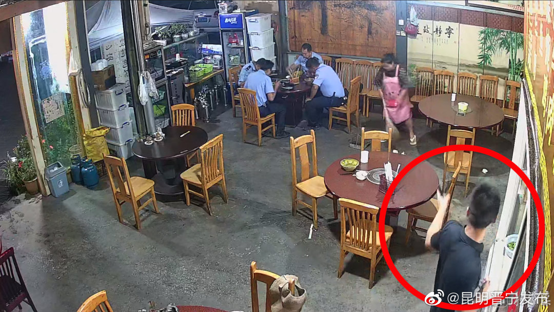 深夜，男子做了这件事后嘱咐老板：先别和他们说......