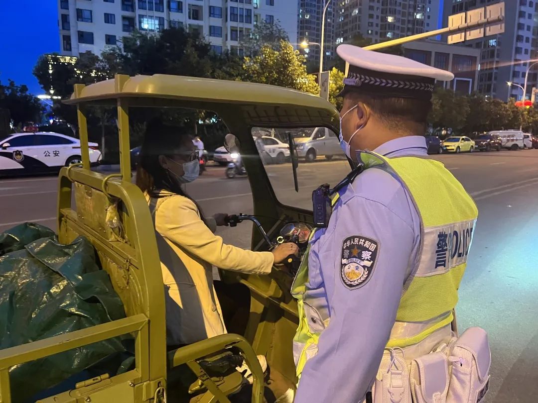 昆明交警