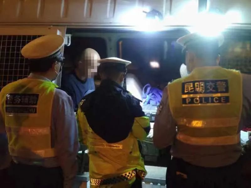 昆明交警