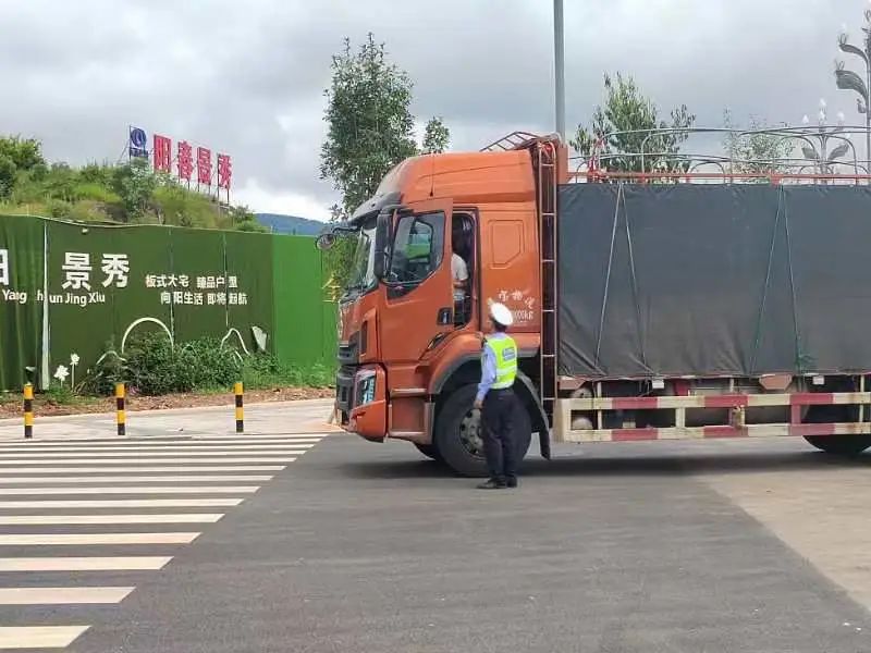 昆明交警