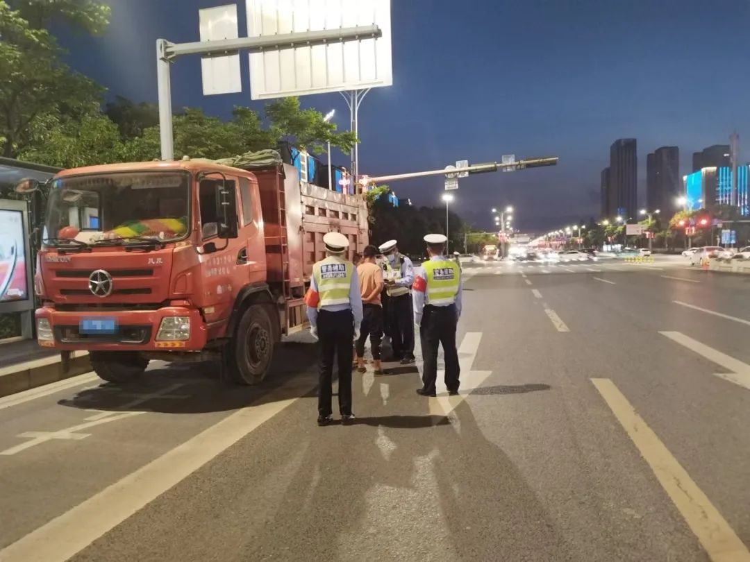 昆明交警