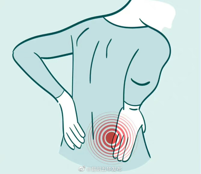 女子打了一个喷嚏腰椎骨折不自知,脆性骨折是如何发生的?