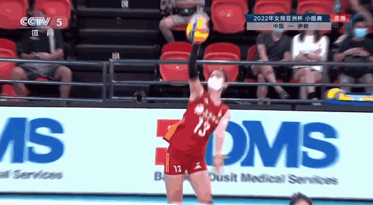 中国女排逆转战胜伊朗女排