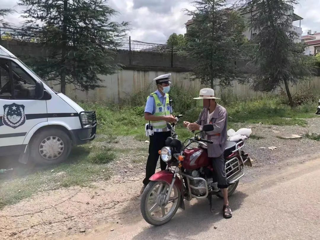 昆明交警