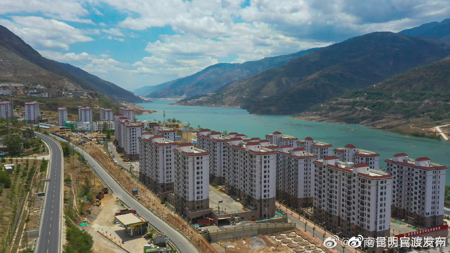 住房和城乡建设部：全国已开工建设保障性租赁住房可解决700万新市民、青年人住房困难