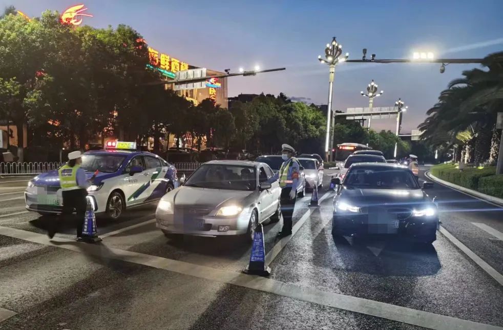 昆明交警