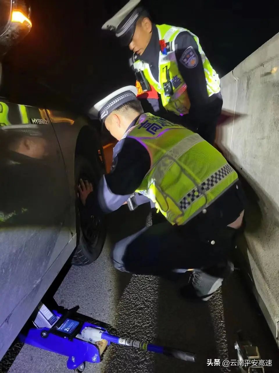 云南高速交警