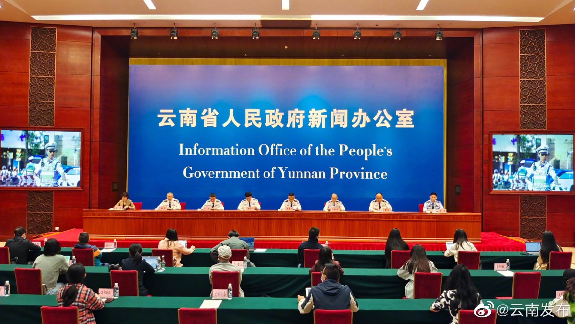 “百日行动”开展期间，云南省公安机关在巡逻防控中累计服务和救助群众9万余人次