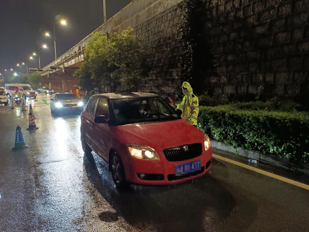 昆明交警
