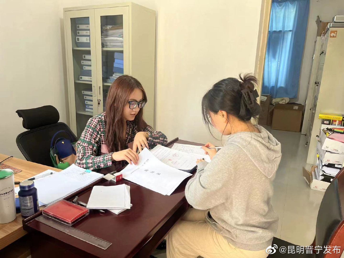 晋宁区举行2022年新招募“三支一扶”人员服务签订协议仪式