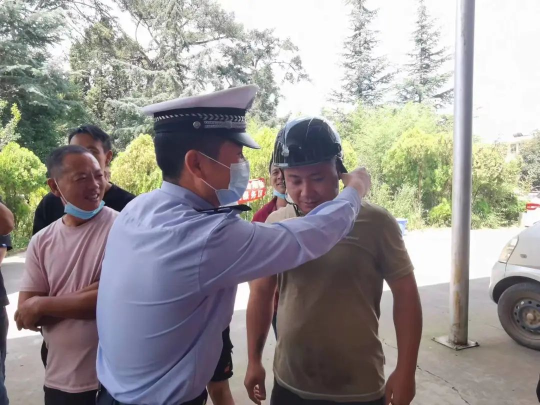 昆明交警