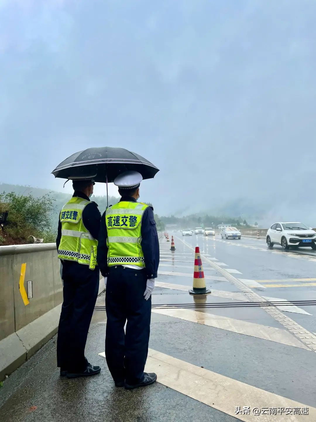 云南高速交警