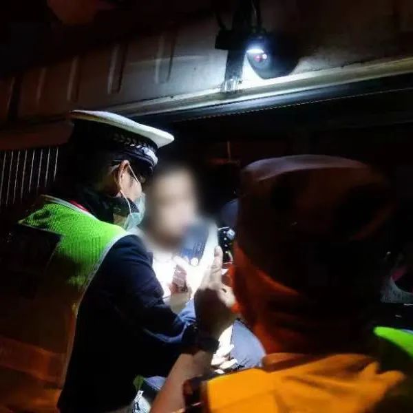 昆明交警