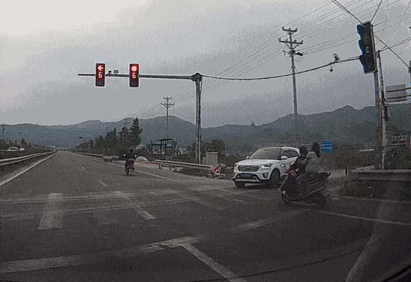 富民交警(微信)