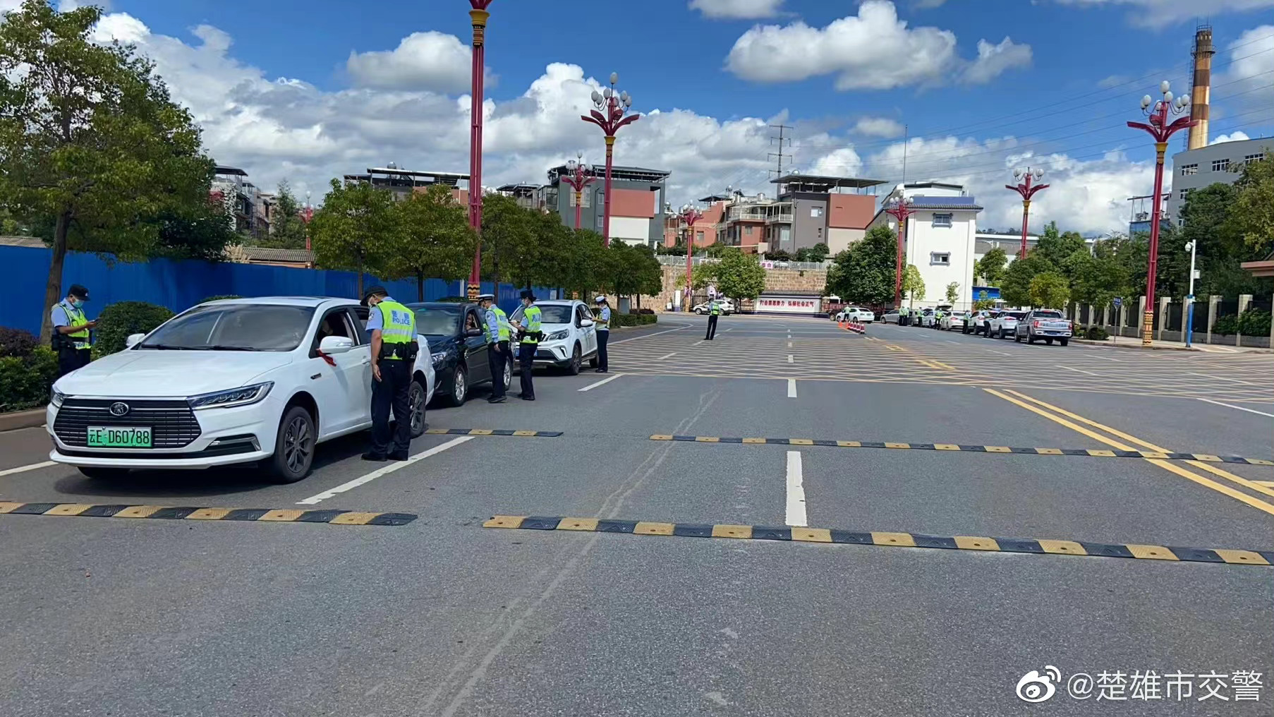 楚雄市交警微博