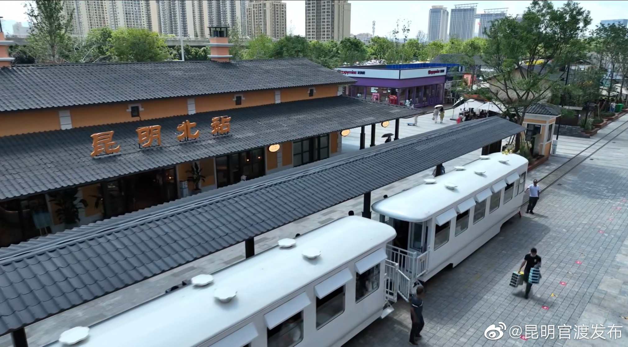 看见官渡：跟着官渡融媒记者～逛商圈（滇忆465街区）