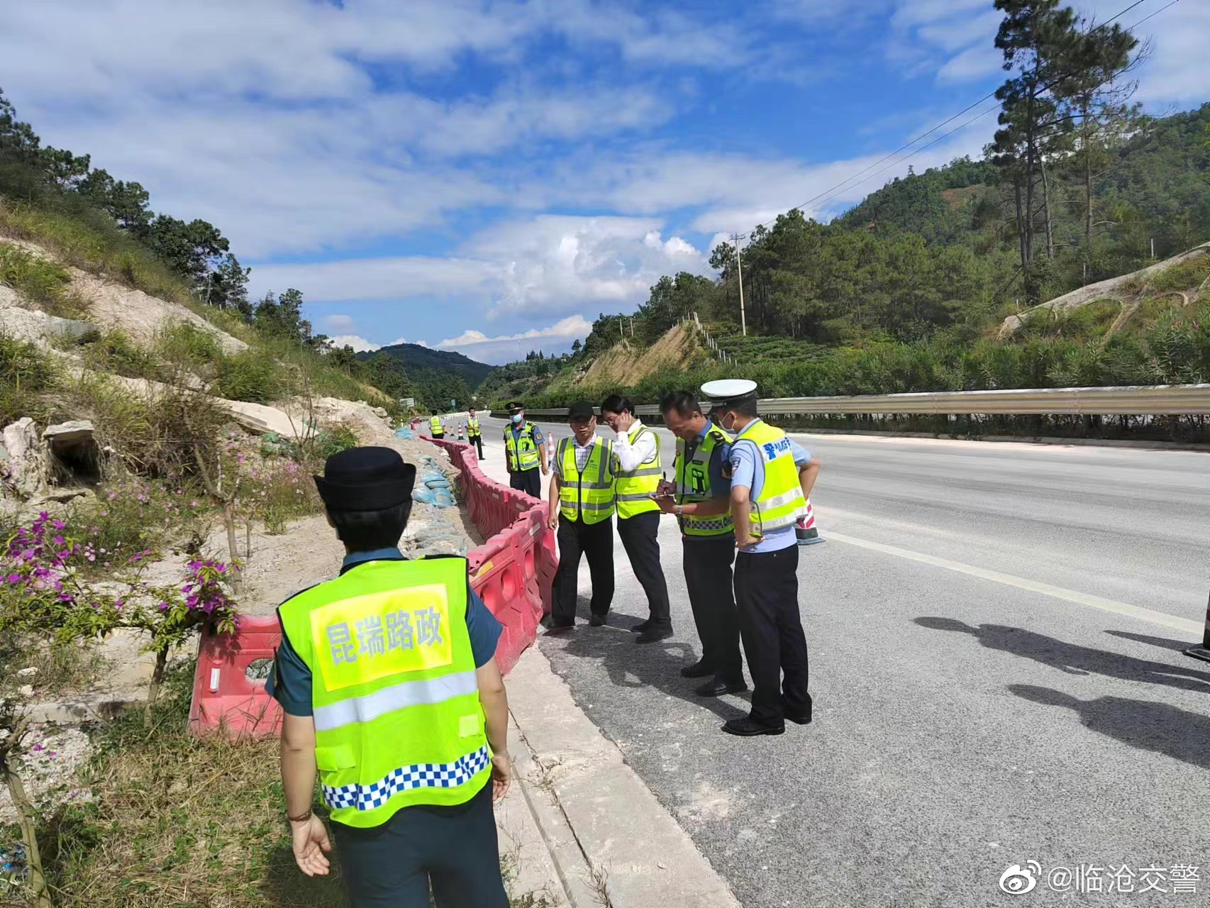 临沧交警微博
