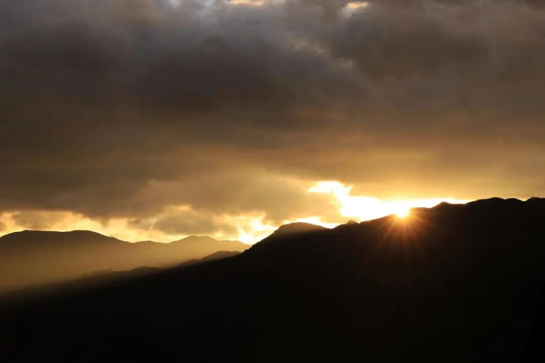昆明轿子山旅游