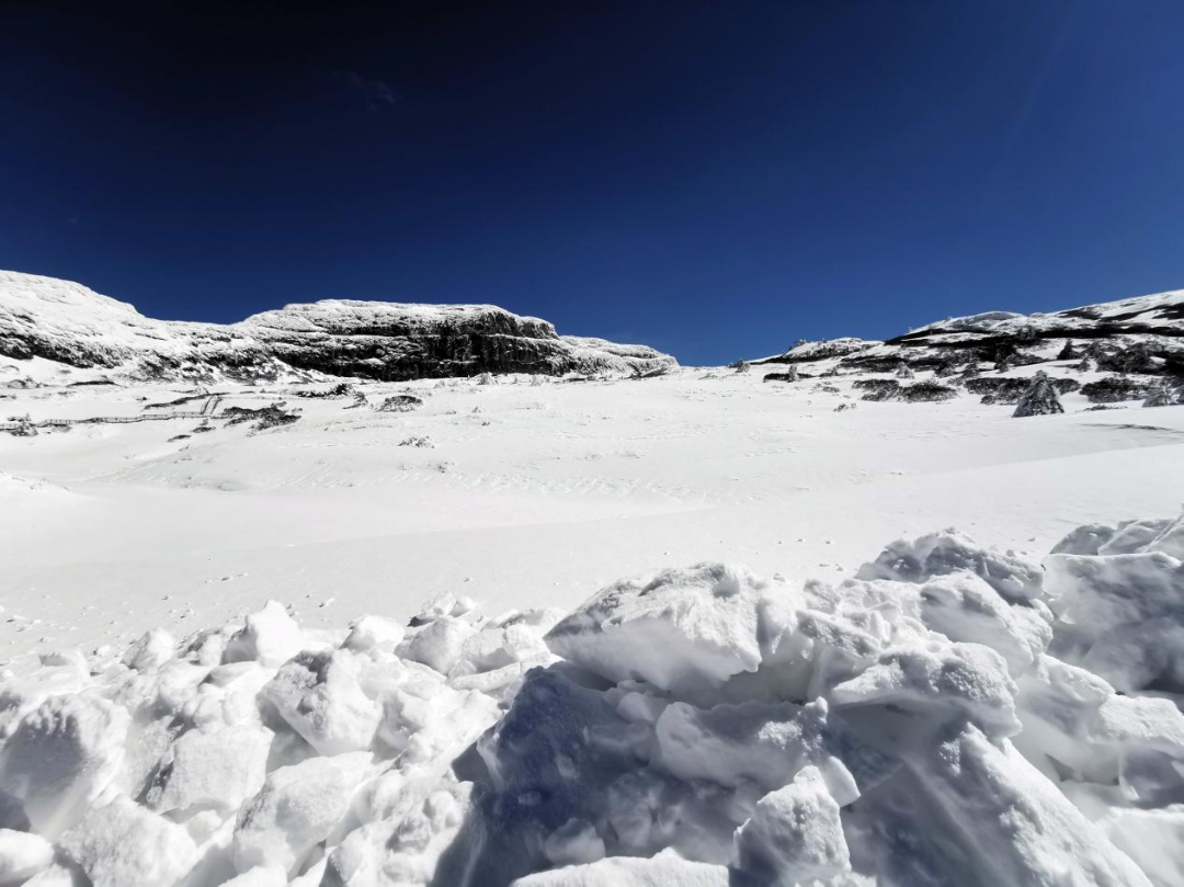 昆明轿子山旅游