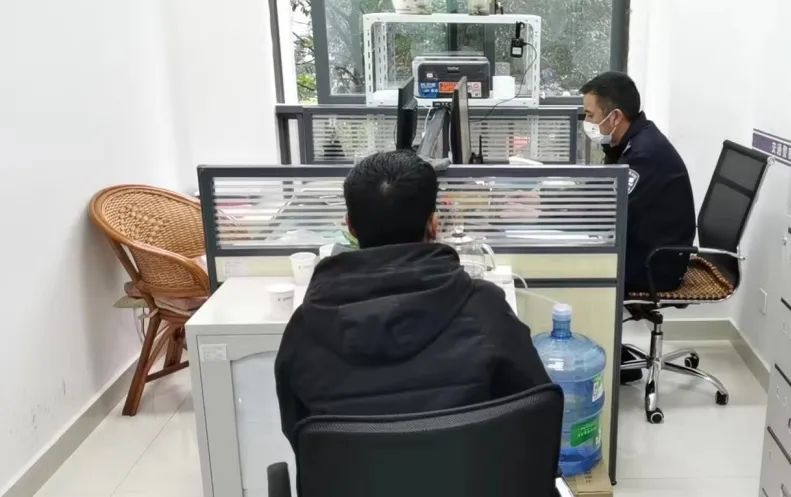 昆明交警