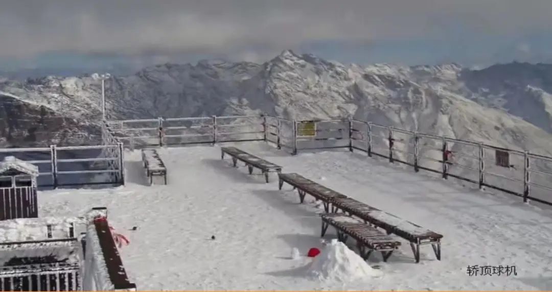 昆明轿子山旅游