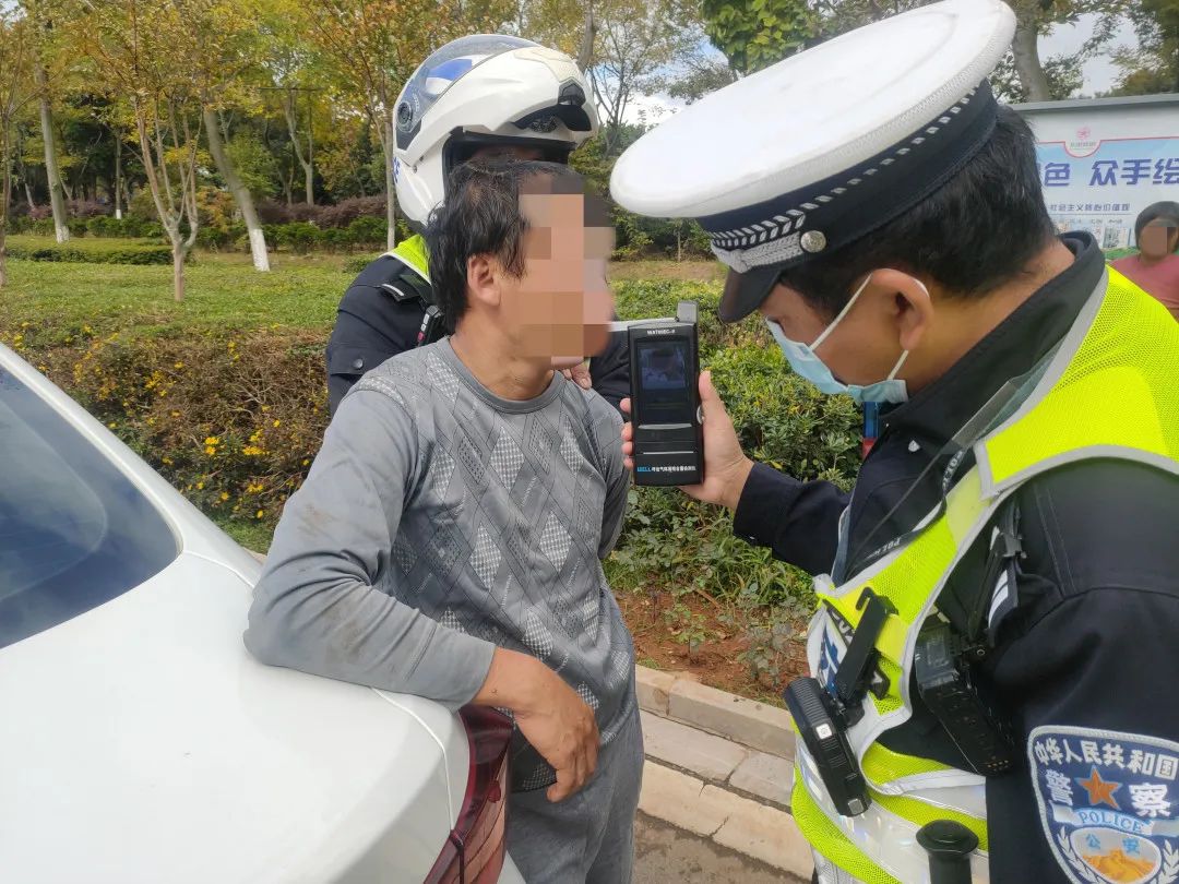 昆明交警